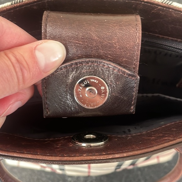 AUTHENTIC Burberry Leather Trimmed Tote in Nova Plaid - Picture 10 of 14